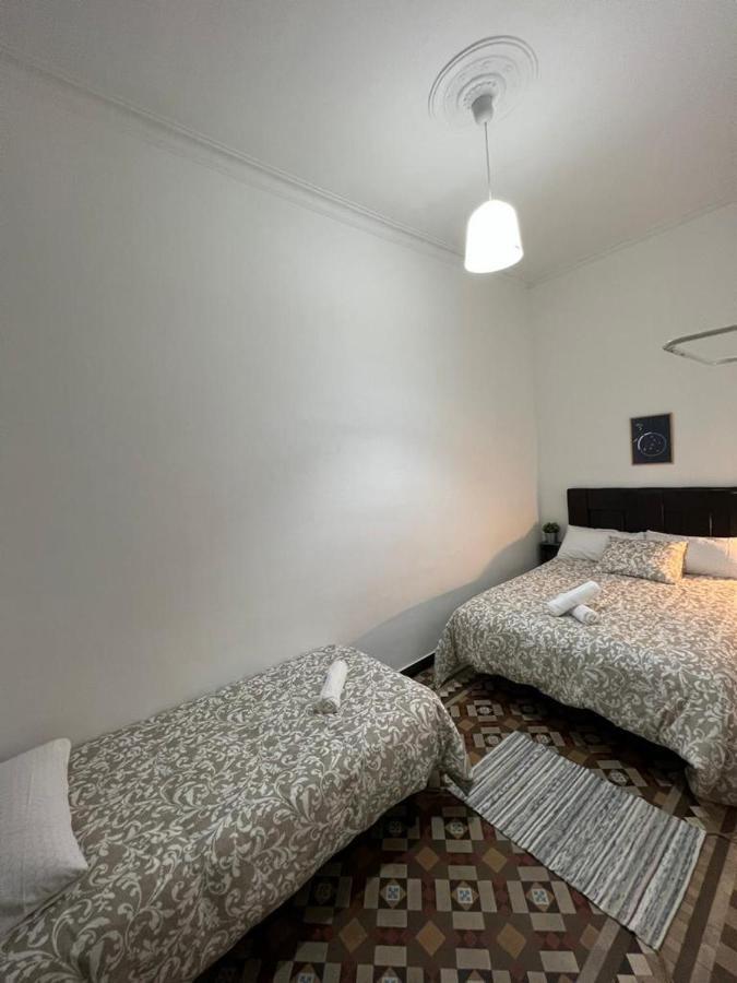 A & M Barcelona Hostal Exteriör bild